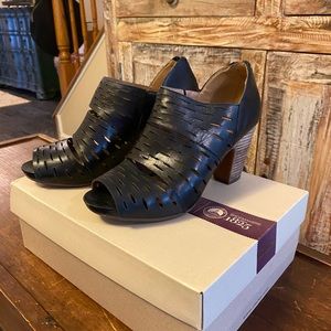 Clarks Peep Toe Leather Zip Back Booties